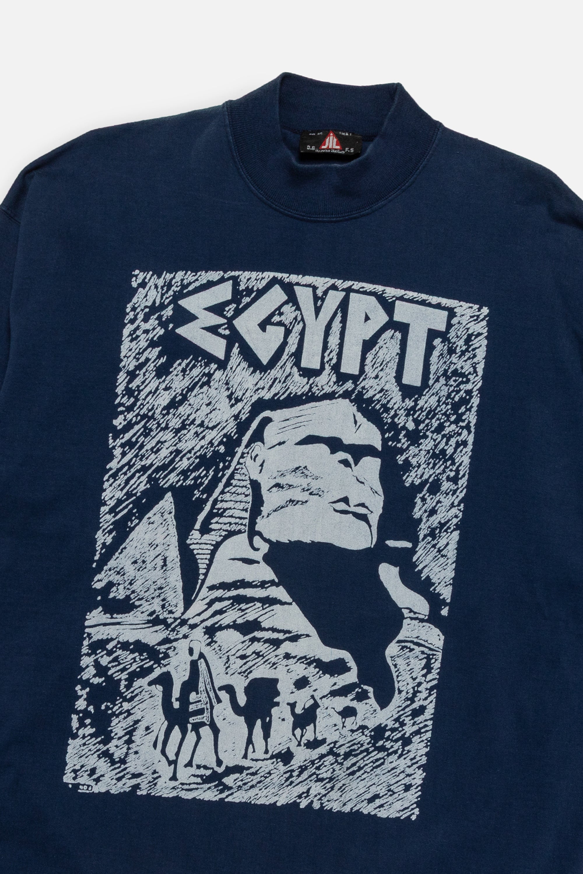 Vintage Graphic Long-Sleeve Shirt
